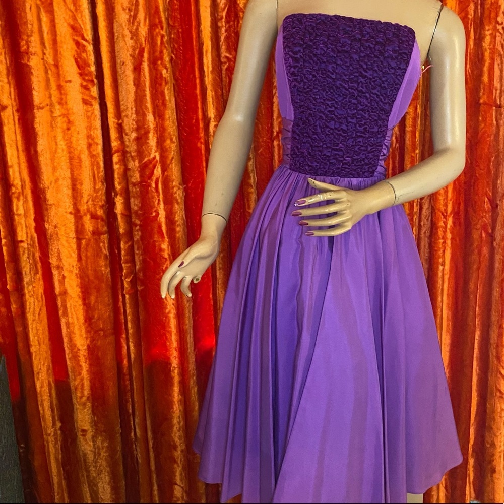 VINTAGE! 💜 PROM DRESS 1980s
